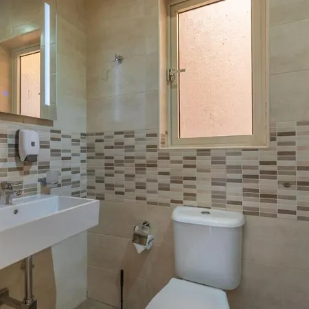 Sea View Retreat 2 سانت جوليان