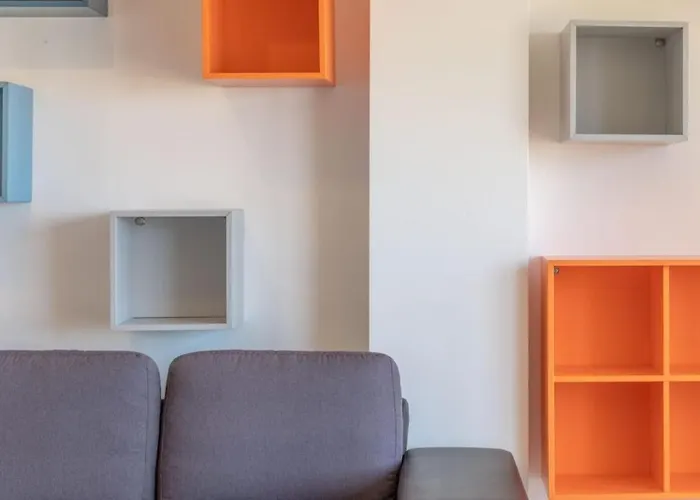 Sea View Retreat 2 *